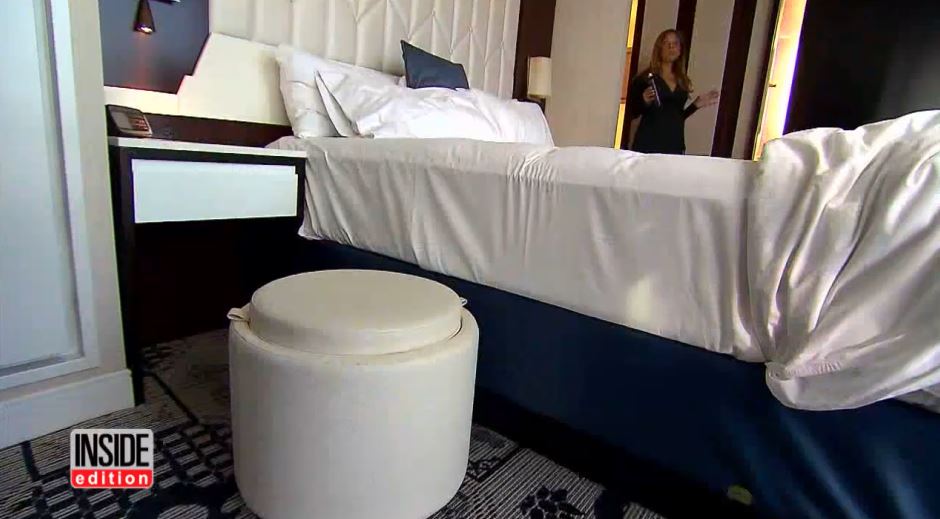 For sheets' sake! Multiple hotels do not change bedsheets